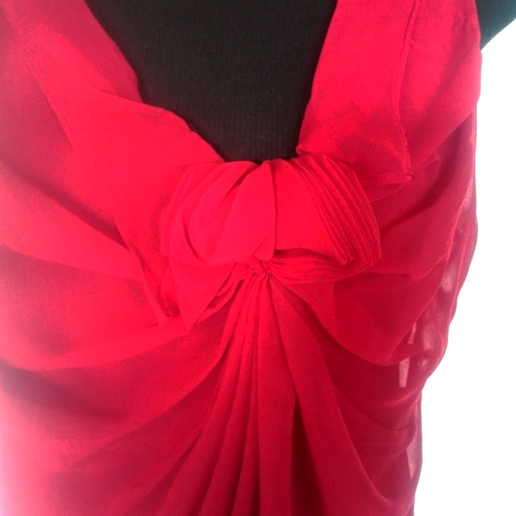 Dark red, sleeveless blouse. - Picture 4 of 5